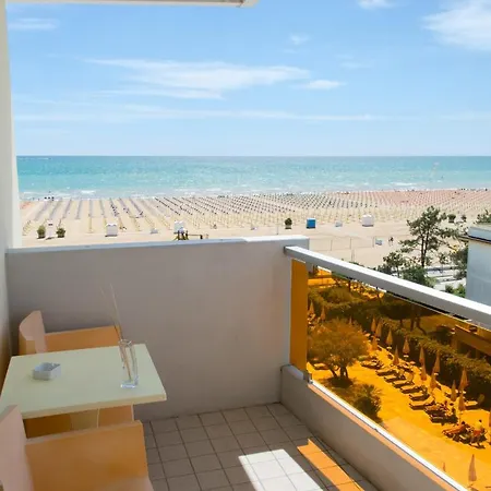 Palace 4* Bibione