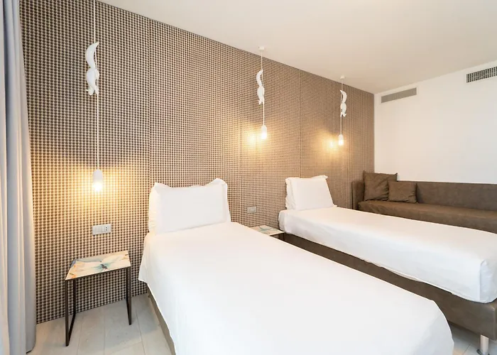 Palace ביביונה