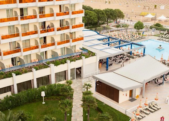 Palace ביביונה