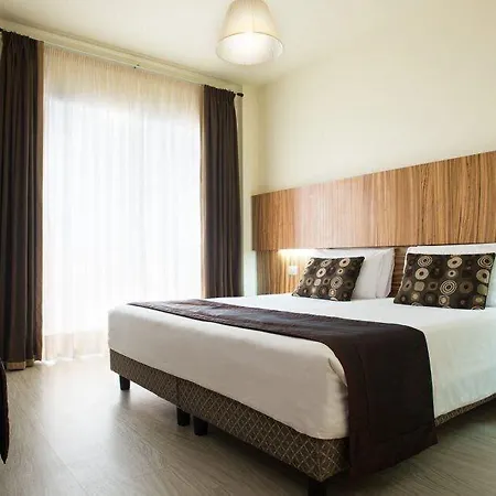 Palace 4* بيبيوني
