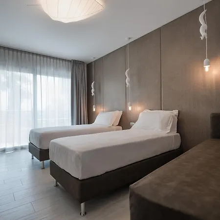 Palace 4* بيبيوني