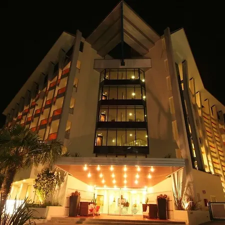 Palace 4*