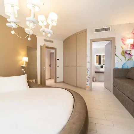 Palace Hotel 4*
