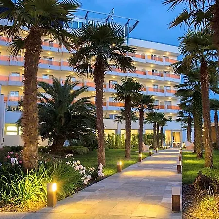 Palace Hotel 4*