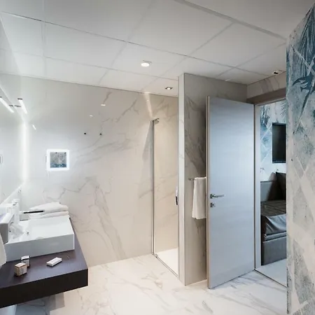 Palace 4* 비비오네